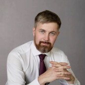 Иван Власов